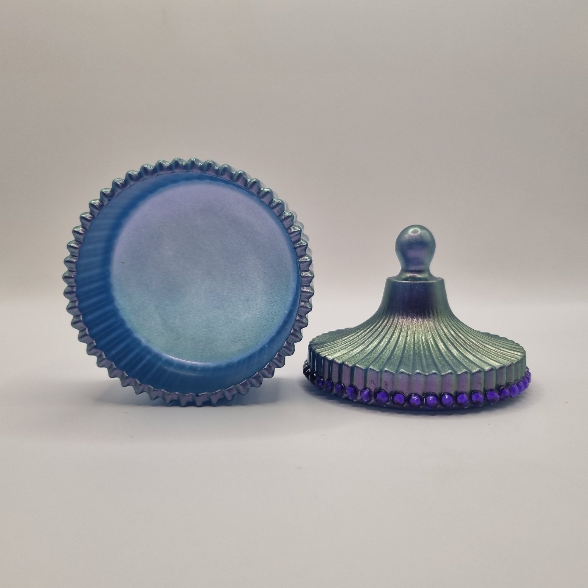 Round Fluted Trinket Pot in Violet Chameleon